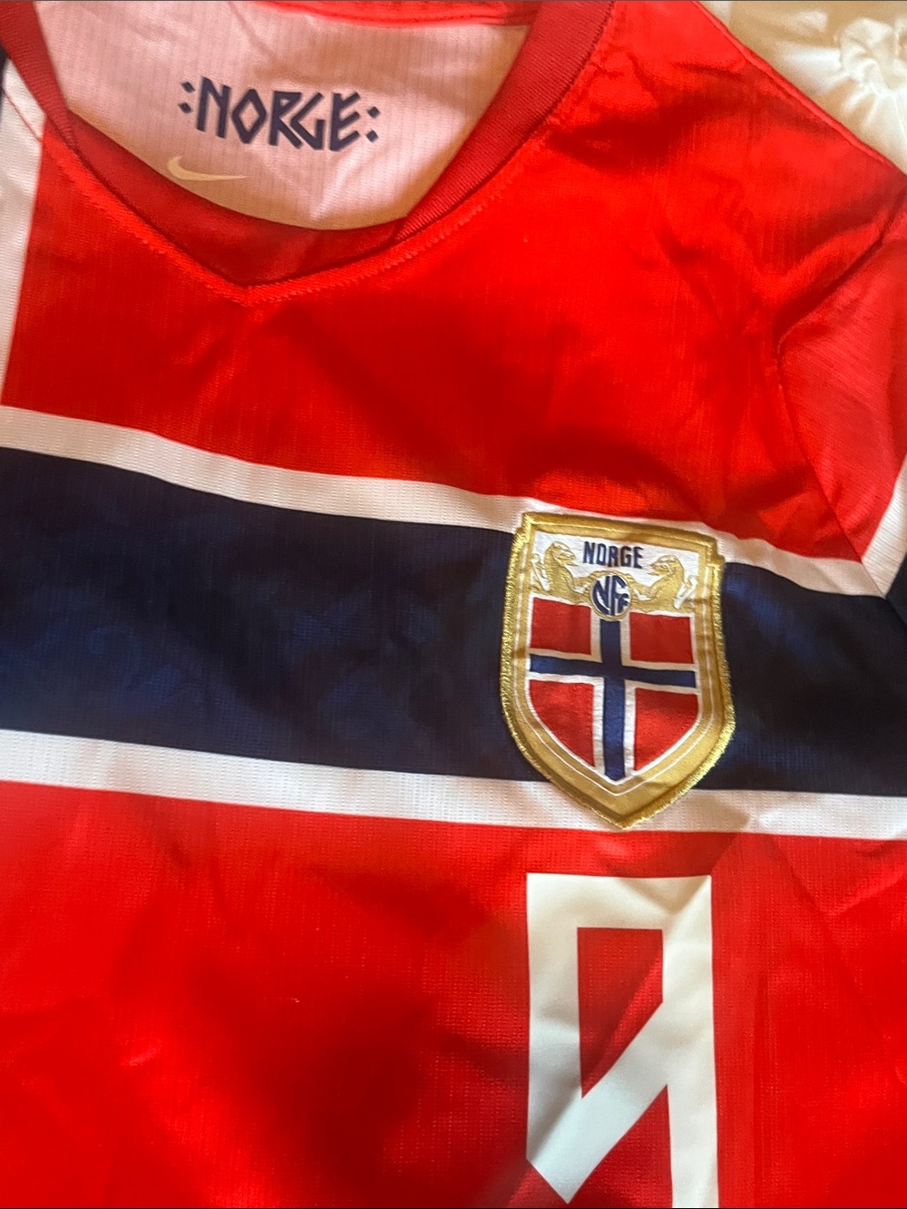 Norway 2026 World Cup Red Soccer Jersey  'Braut Haaland' and Number 9. Fan fav! - Picture 5 of 9